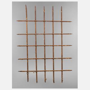 Schmiedeeisernes Fenstergitter