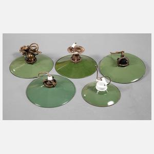 Fünf Industrielampen