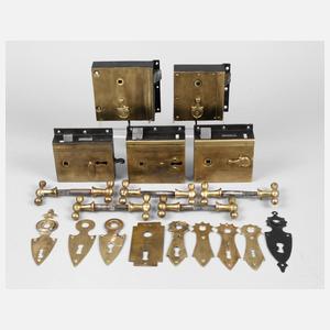 Fünf Kastenschlösser Biedermeier