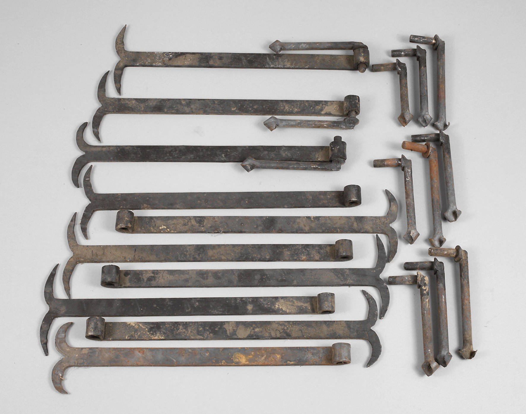 Konvolut Fensterladenbeschläge