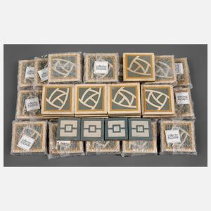 37 kleine Bodenfliesen Peter Behrens