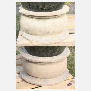 Paar Sandsteinsockel