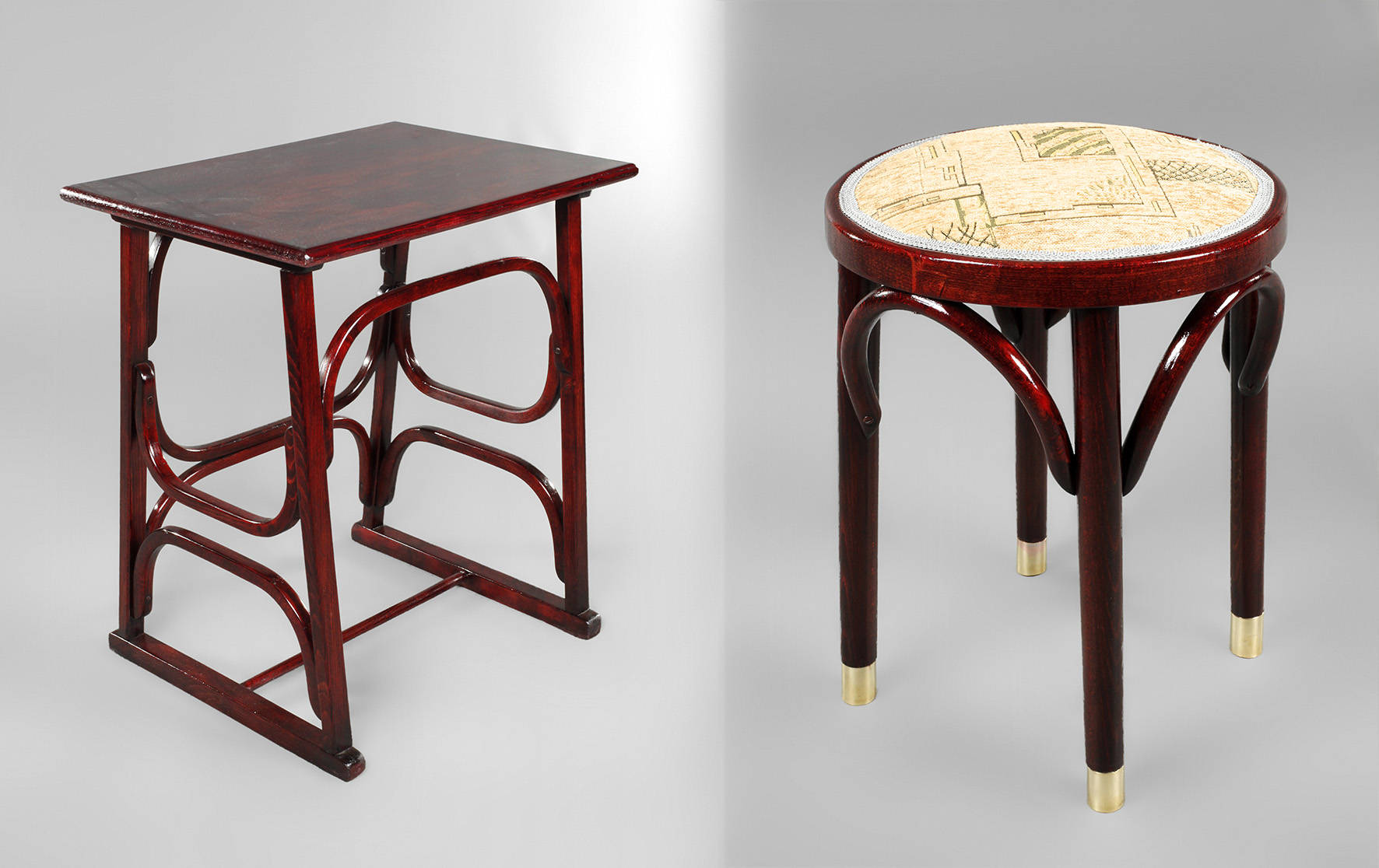 Kleiner Tisch mit Hocker