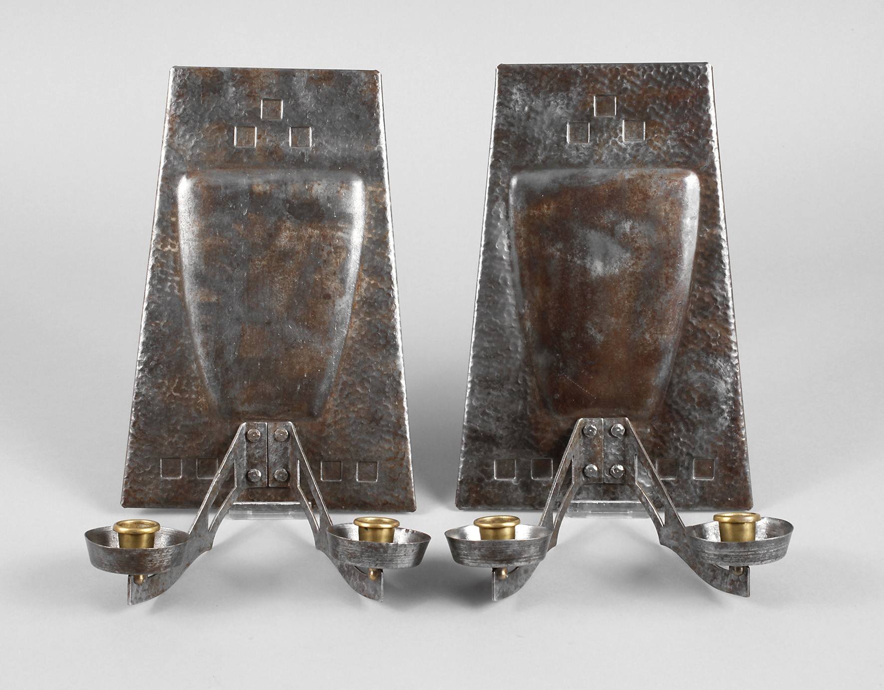 Zwei Wandblaker Jugendstil