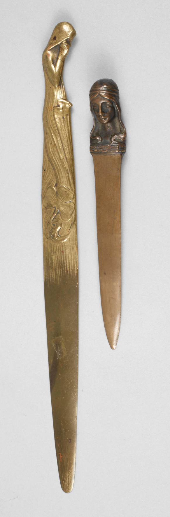 Zwei Brieföffner Jugendstil