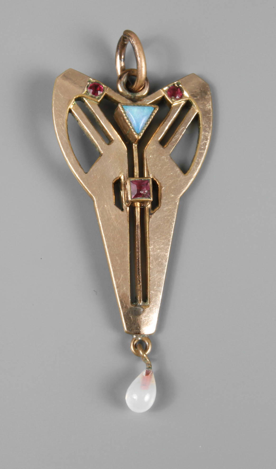 Anhänger mit Steinbesatz