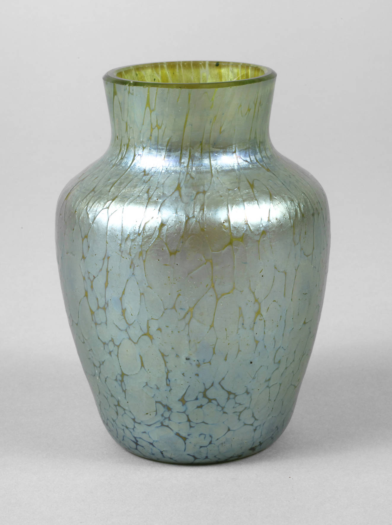 Loetz Wwe. kleine Jugendstilvase