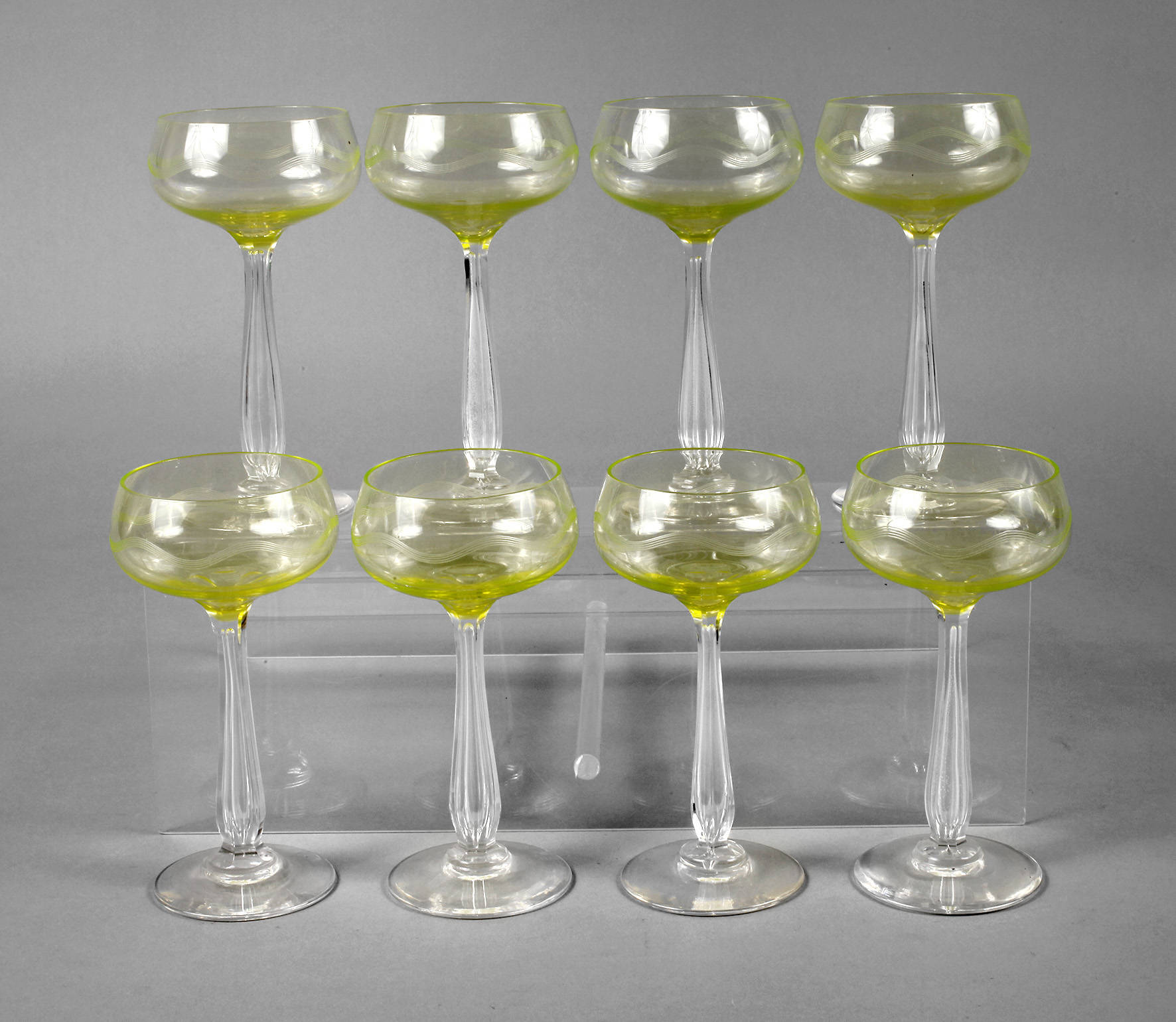 Acht Jugendstilrömer