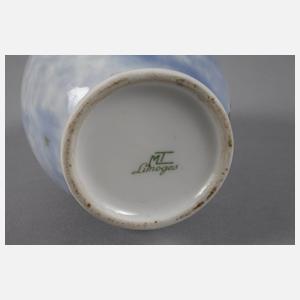 Limoges Vase Pâte-sur-Pâte