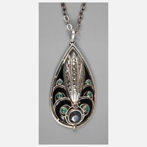 Anhänger mit Steinbesatz