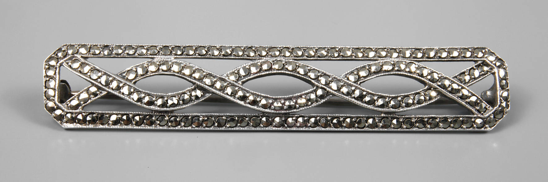 Brosche mit Markasitbesatz