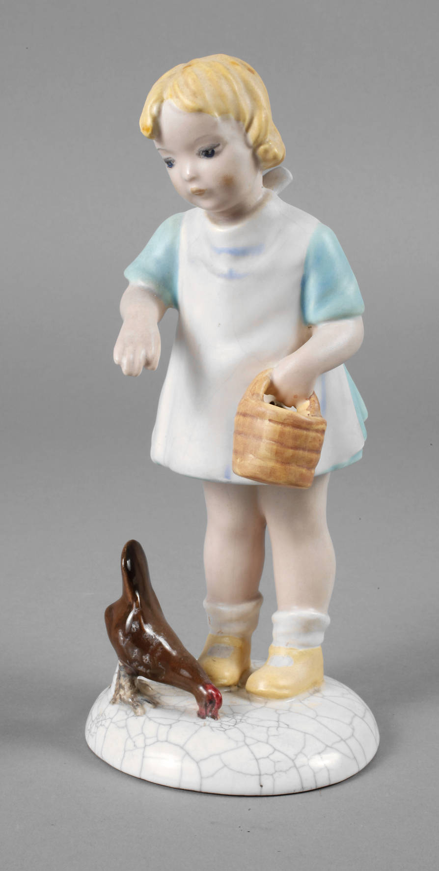 Keramos Wien Mädchen mit Huhn