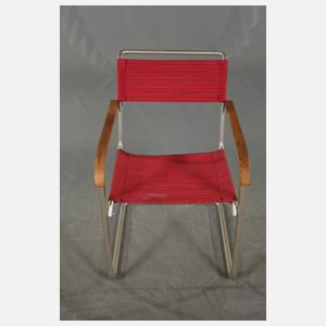 Fünf Stahlrohrstühle