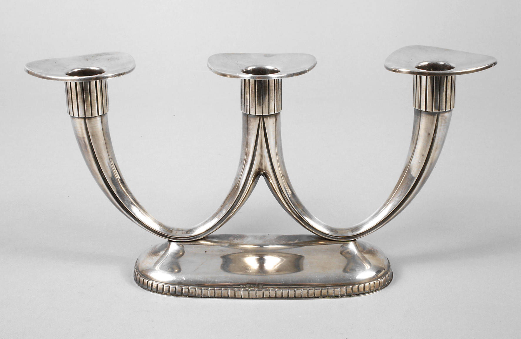 Dreiflammiger Silberleuchter