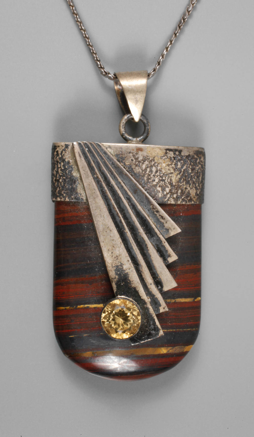 Anhänger mit Tigereisen und Citrin