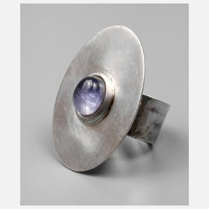 Designring mit Steinbesatz