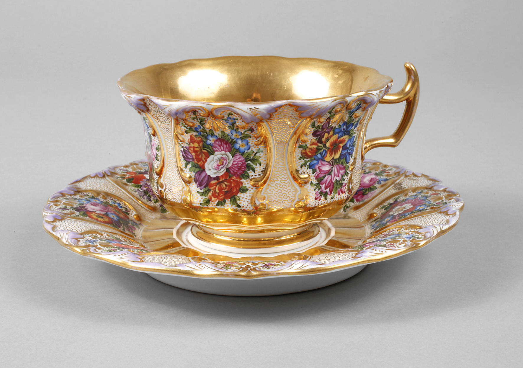 KPM Berlin Tasse mit Untertasse