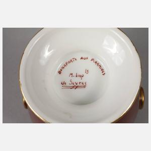 Sevres Kaffeeservice mit napoleonischen Schlachtenszenen