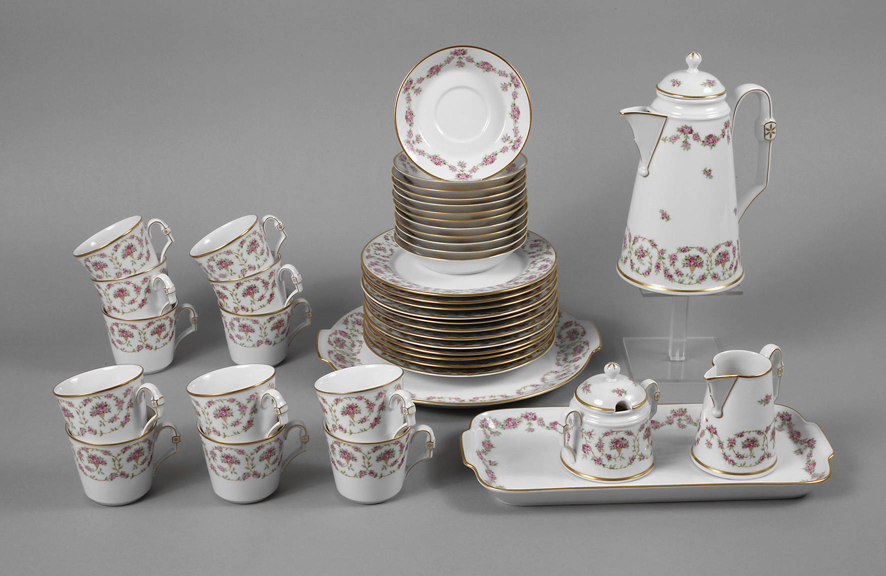 Heinrich & Co. Kaffeeservice für zwölf Personen