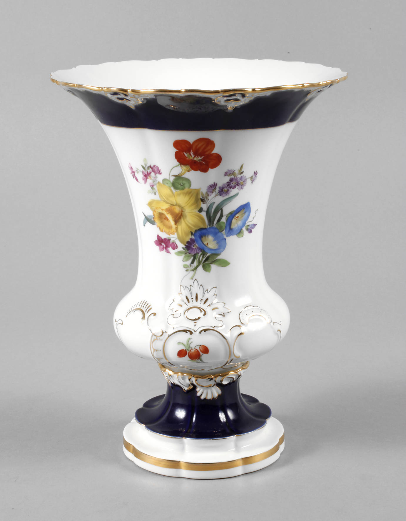 Meissen Trichtervase mit Kobalt