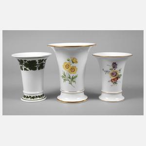 Meissen drei Trichtervasen