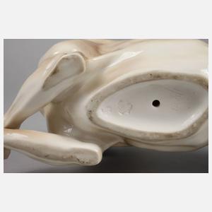 Nymphenburg liegender Mops