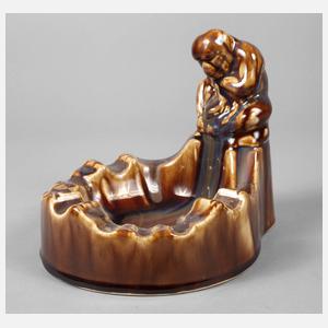 Aschenschale mit Affe