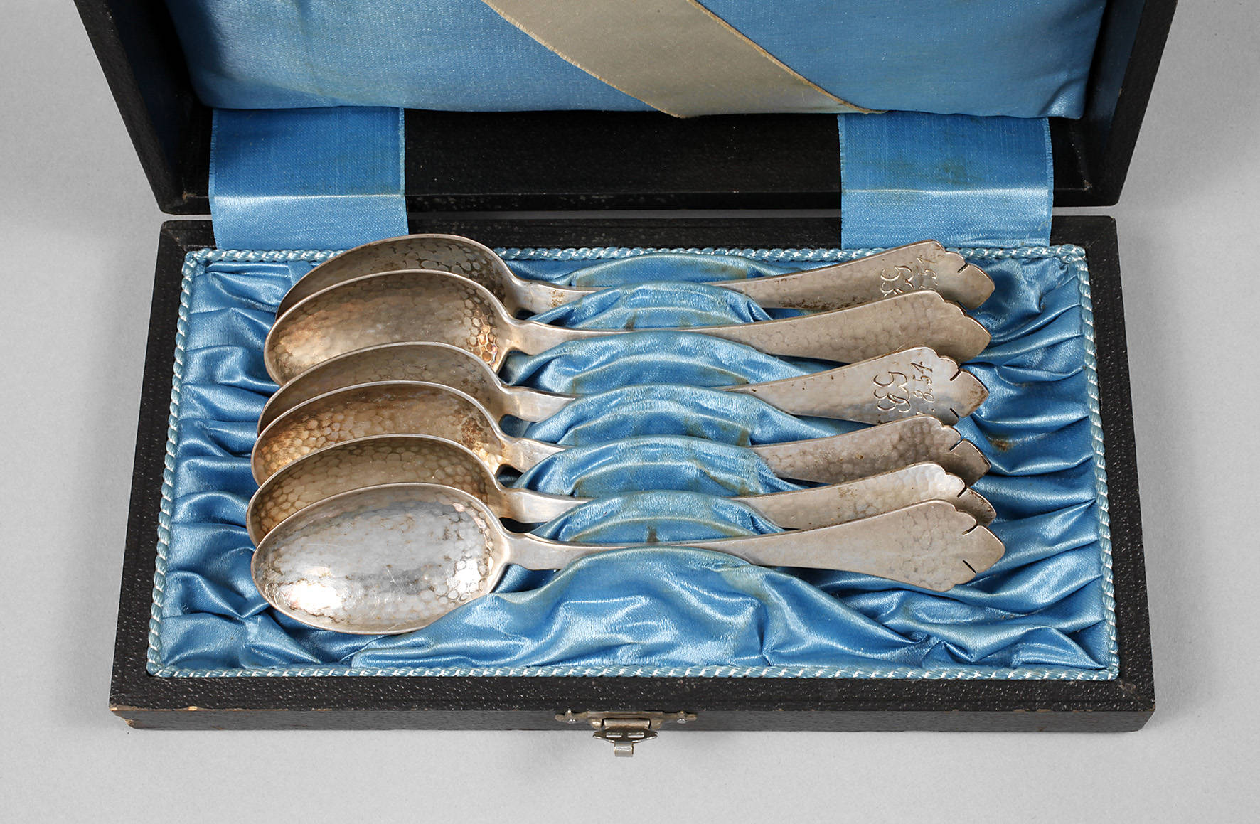 Sechs Kaffeelöffel als Schießpreis