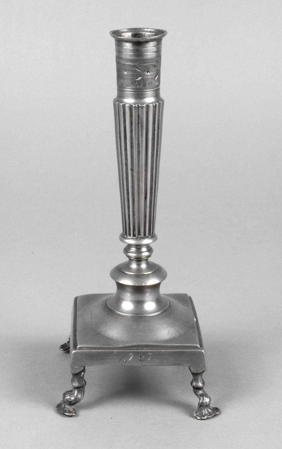 Frühklassizistischer Zinnleuchter