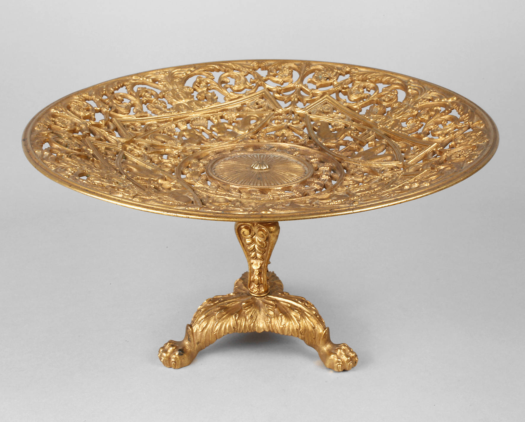 Klassizistischer Tafelaufsatz