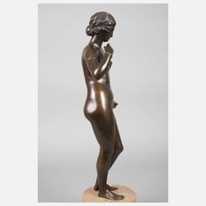 Stehende Eva mit Apfel