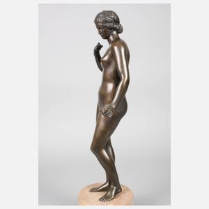 Stehende Eva mit Apfel