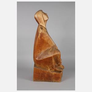 Große Holzskulptur ”Sitzende”
