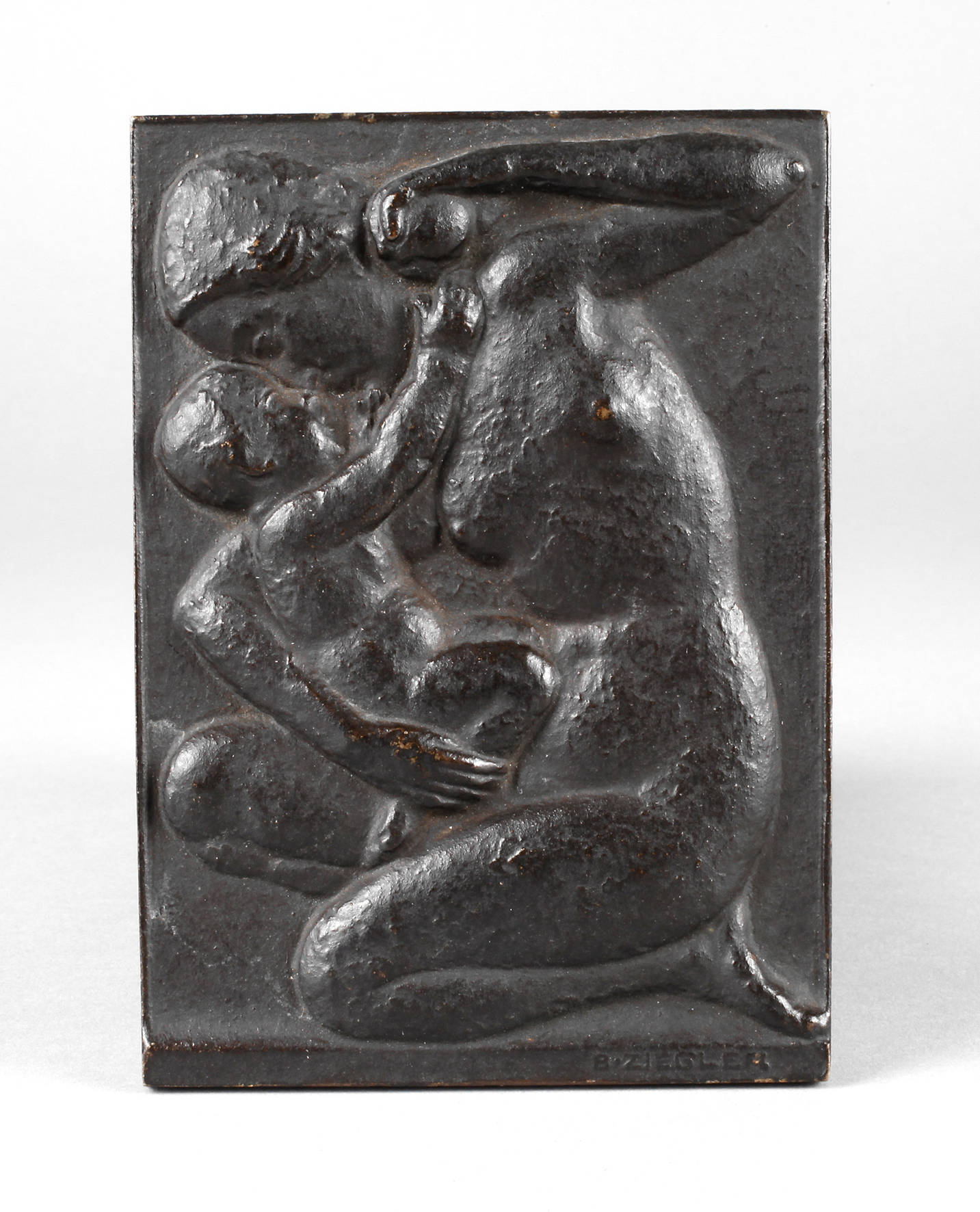 Bruno Ziegler, Plakette Mutter mit Kind