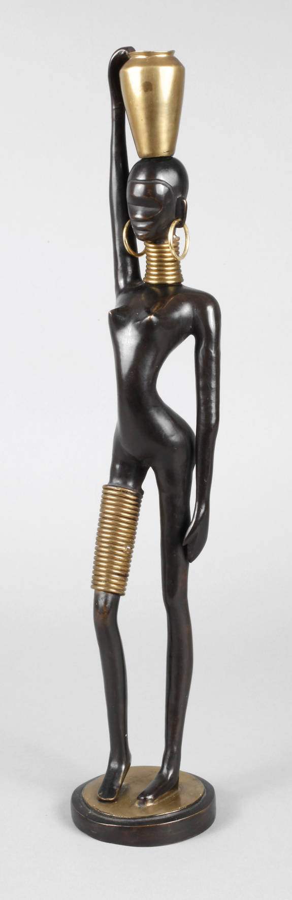 Große Figur Nubierin