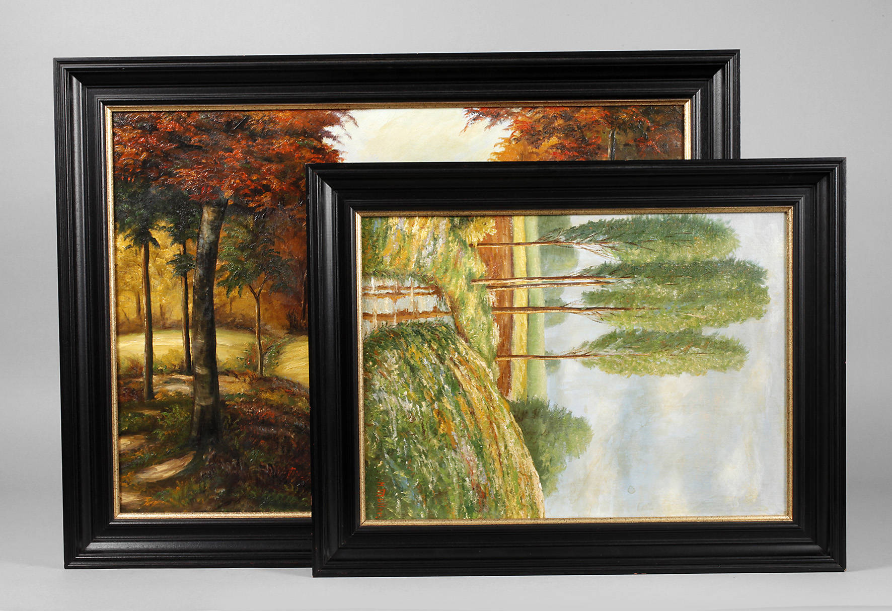 Zwei dunkle Leistenrahmen um 2000