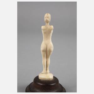 Kleine Elfenbeinschnitzerei