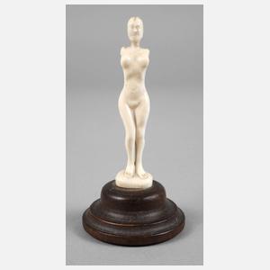 Kleine Elfenbeinschnitzerei