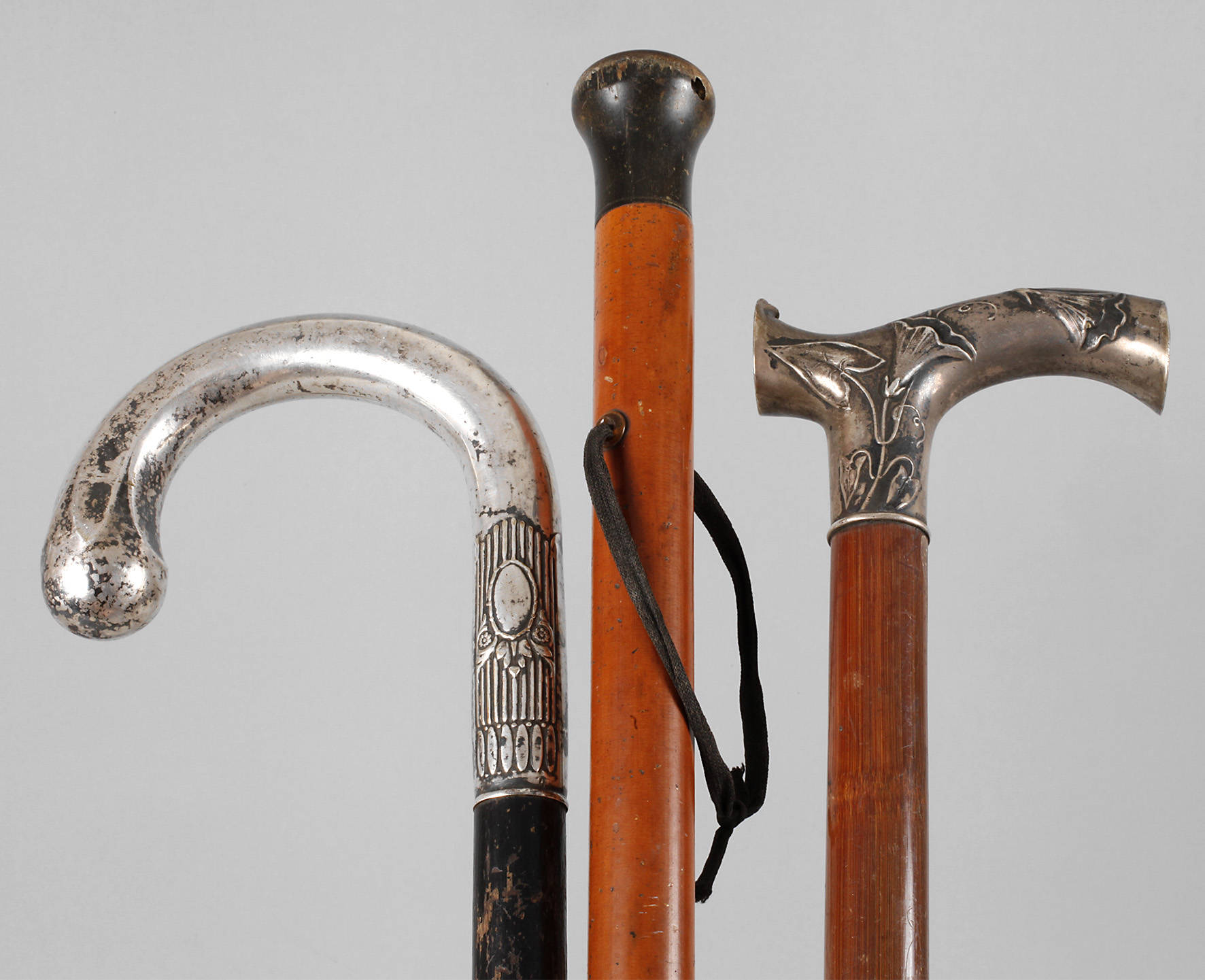Drei Spazierstöcke