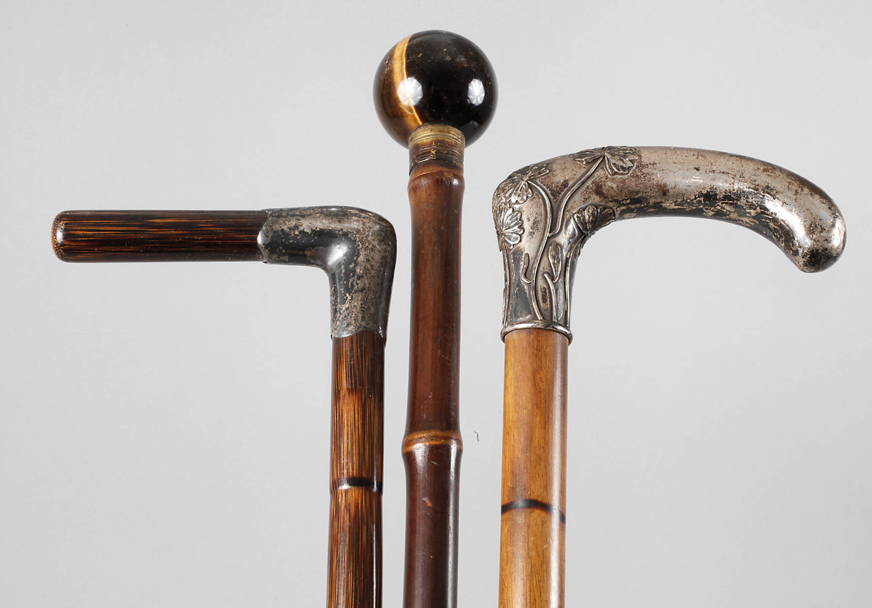 Drei Spazierstöcke