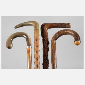 Vier jagdliche Spazierstöcke
