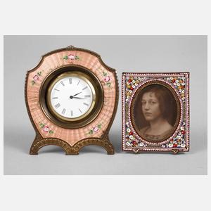 Tischuhr und -rahmen