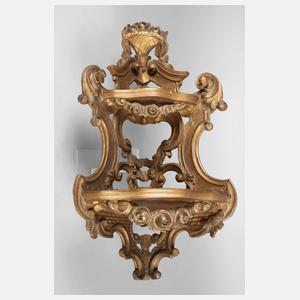 Geschnitzte Eckkonsole