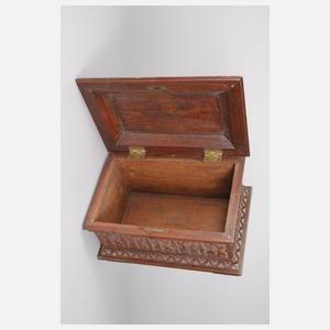Geschnitzte Schatulle