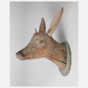 Geschnitzte Jagdtrophäe
