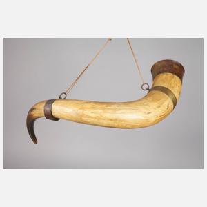 Übergroßes Trinkhorn