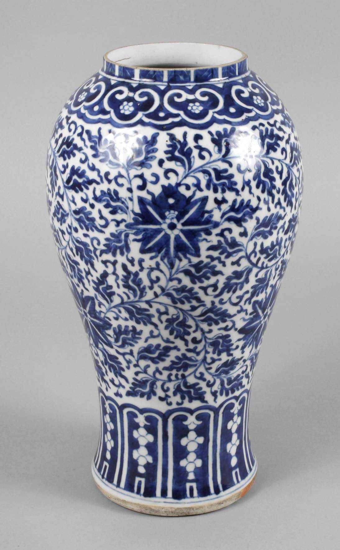 Vase China
