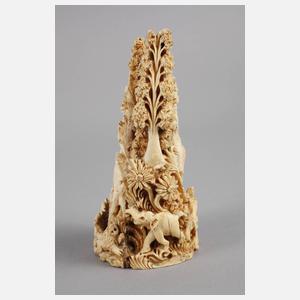 Feine Elfenbeinschnitzerei