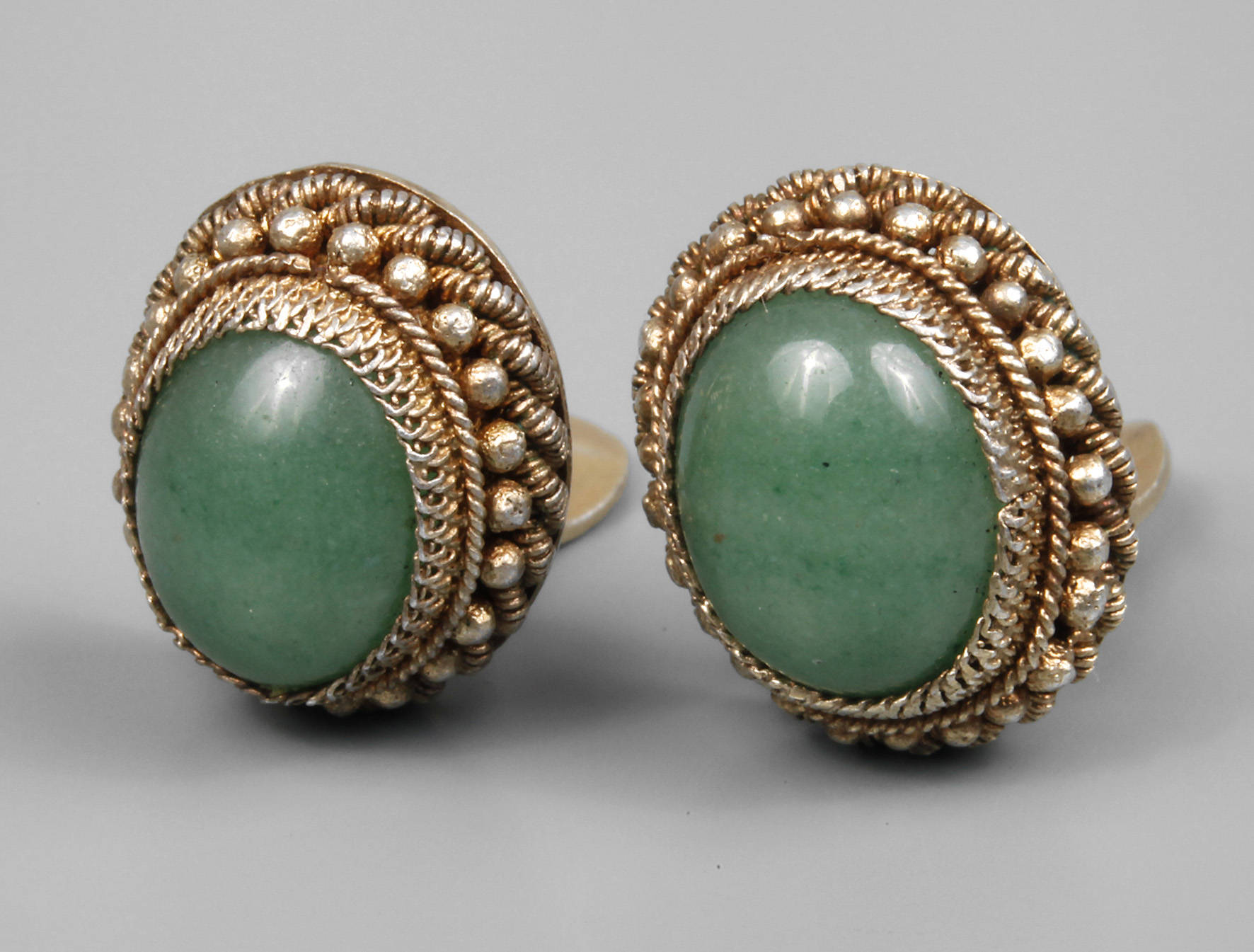 Paar Ohrclips mit Aventurincabochon