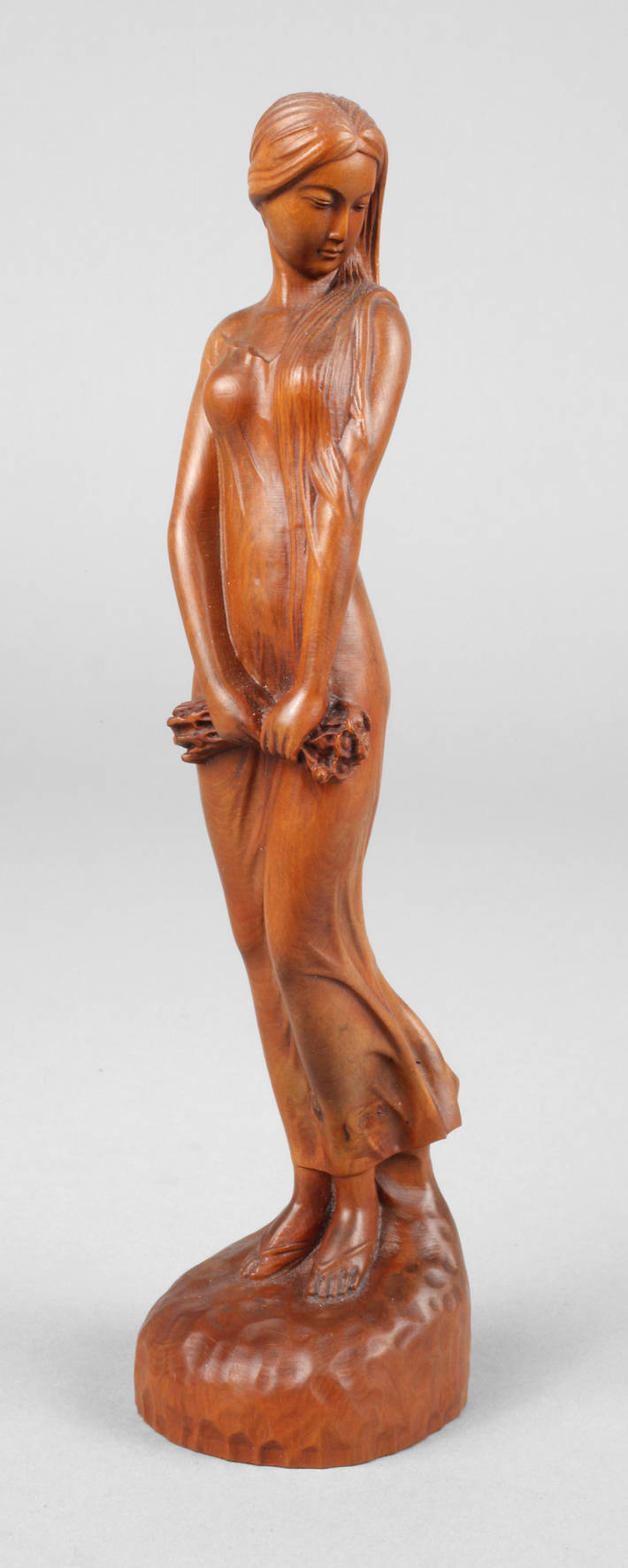 Figürliche Schnitzerei